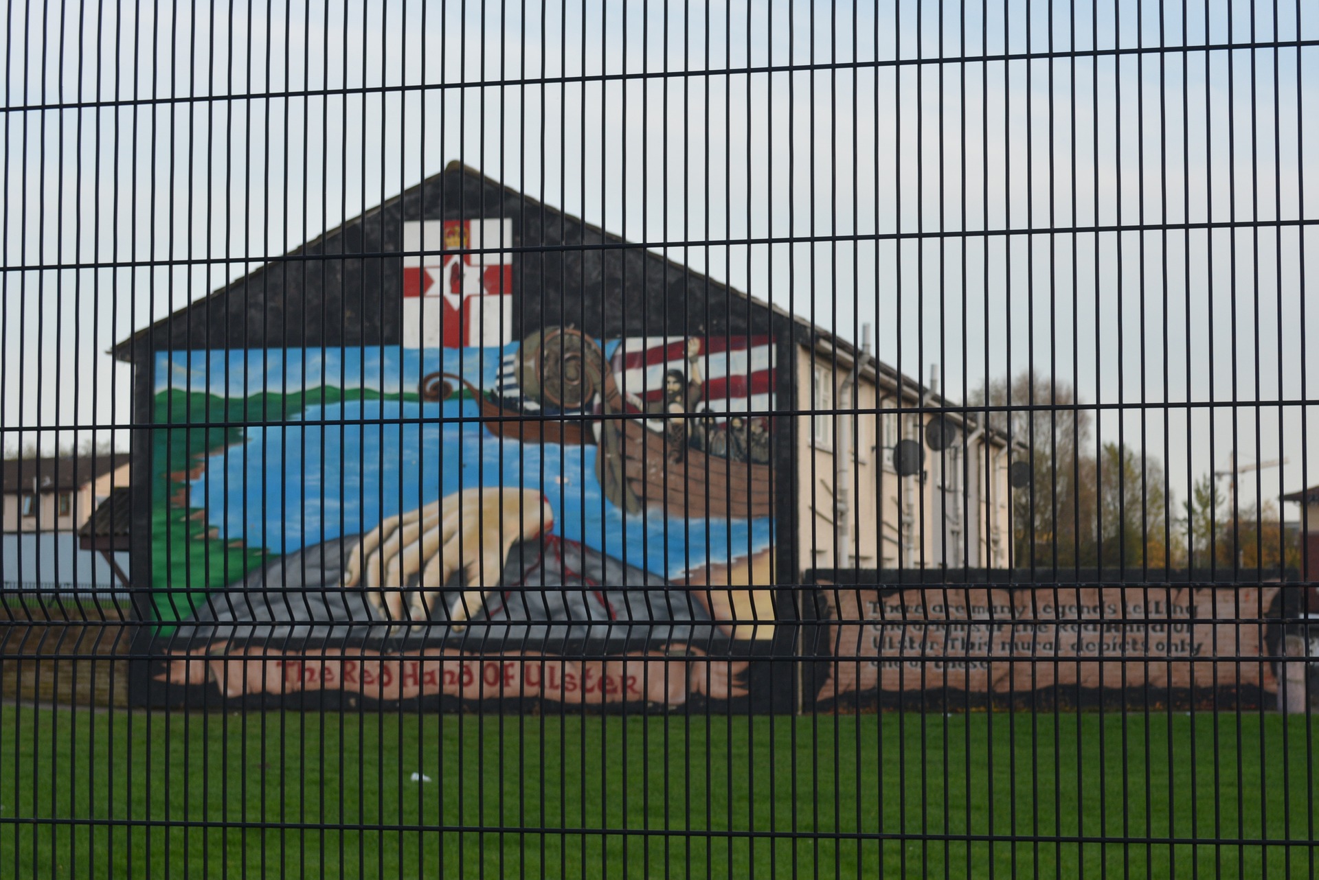Belfast Conflict Mural.jpg
