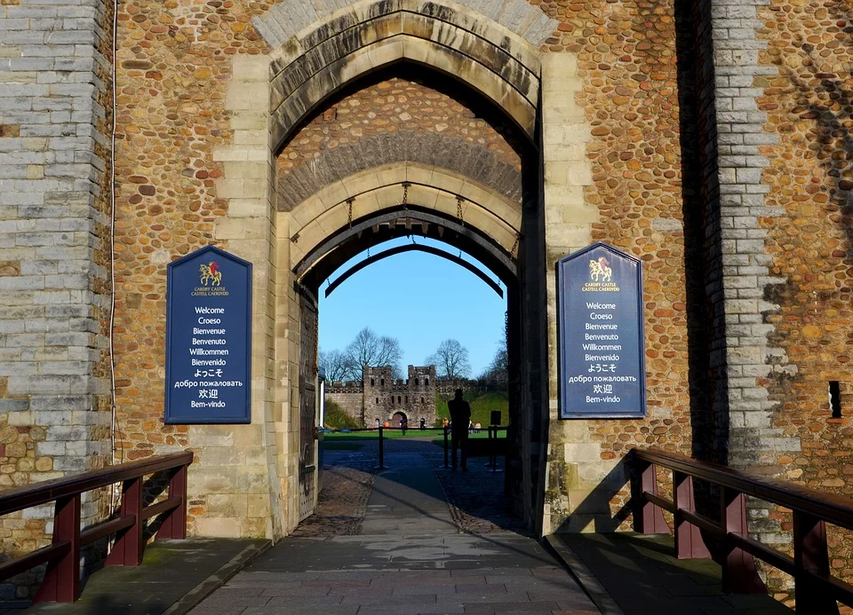 Cardiff Castle.jpg