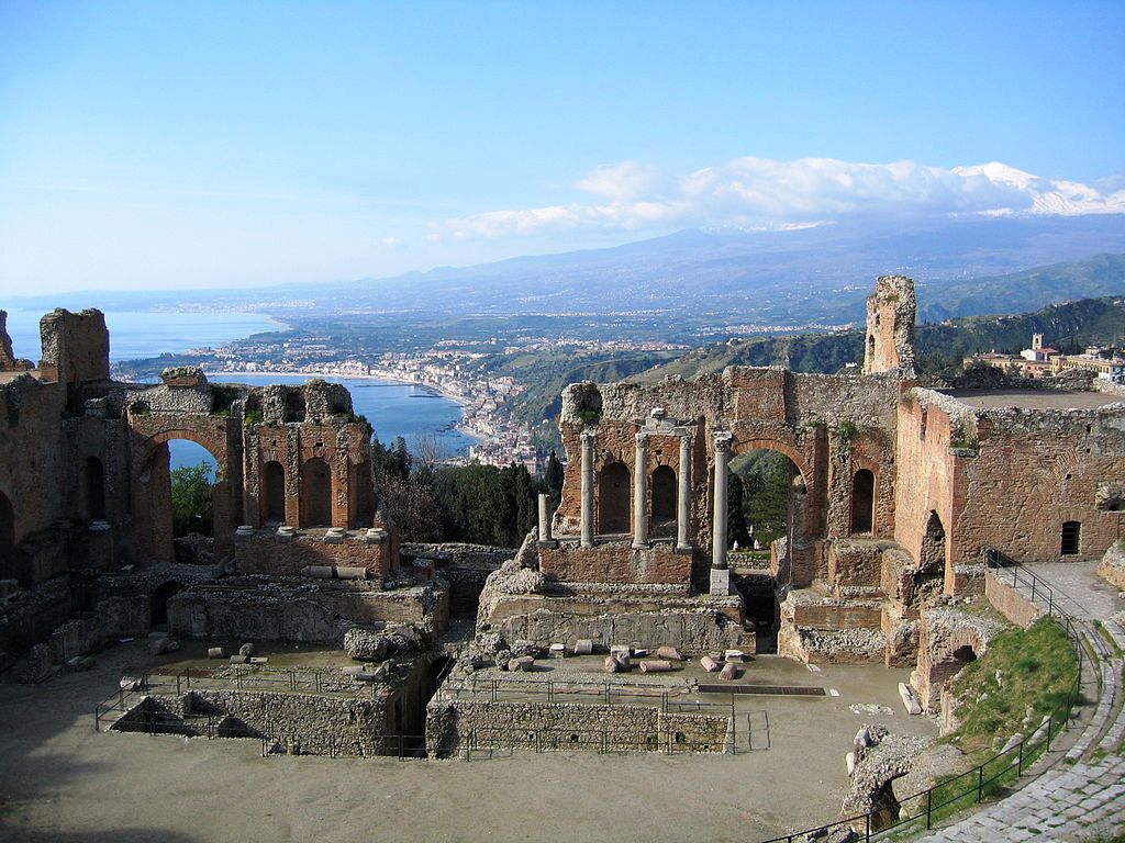 1 Sicily, the Eastern Cliffs Teatro Greco  - Taormina teatro.jpg