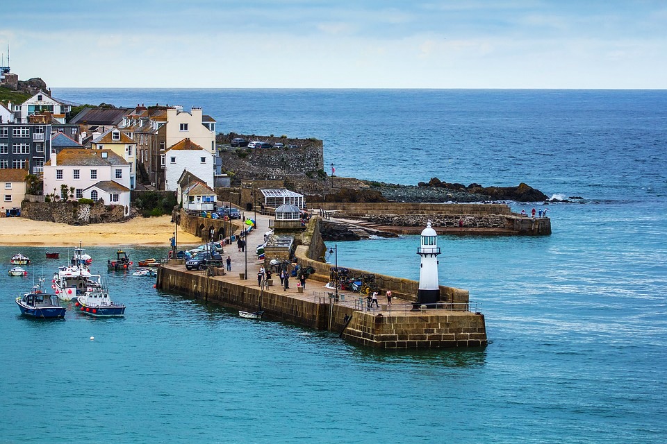 2 St Ives Pier pix.jpg