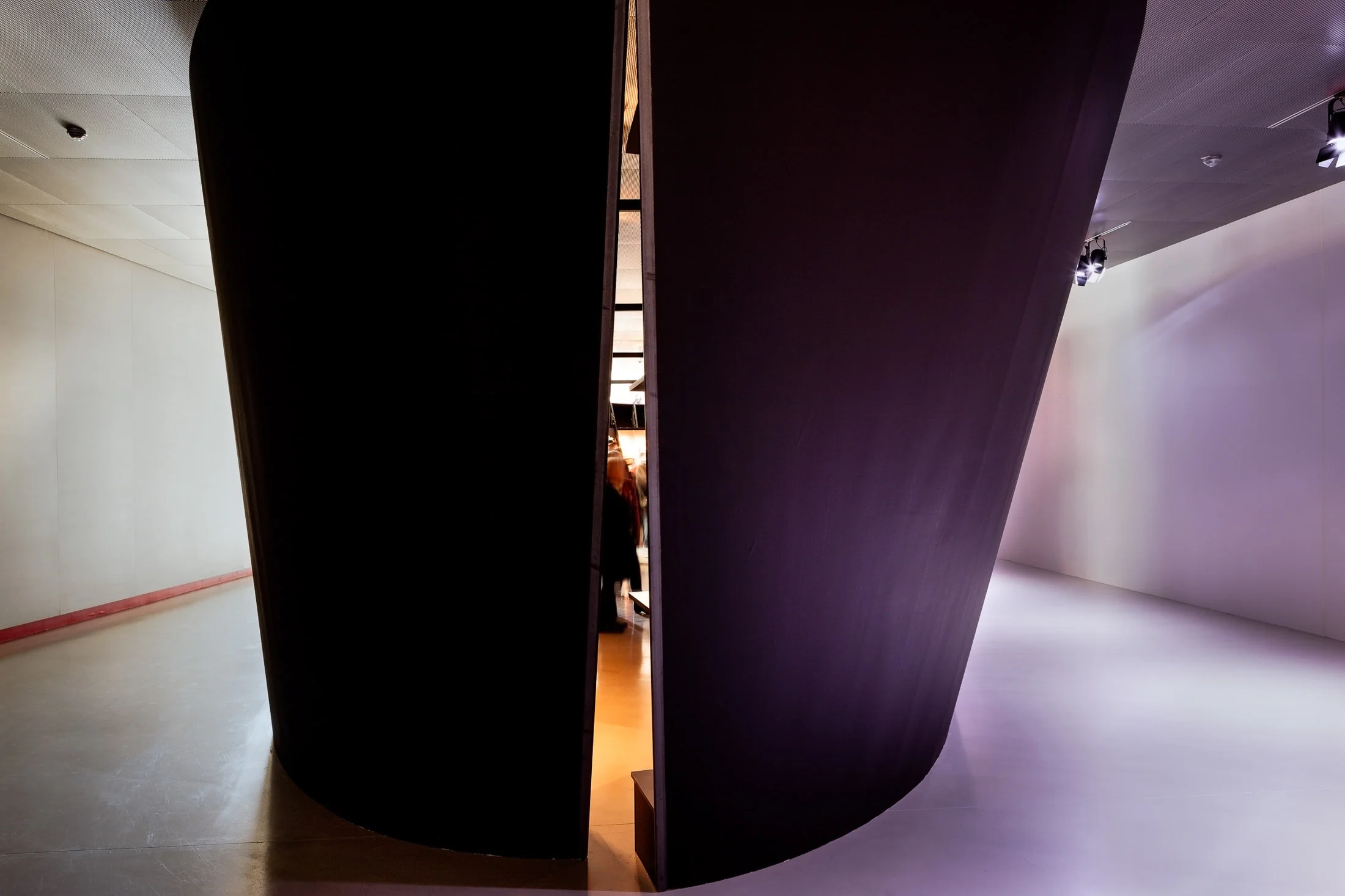 Messaritakis_DMM_AplusAw_2015-08.jpg