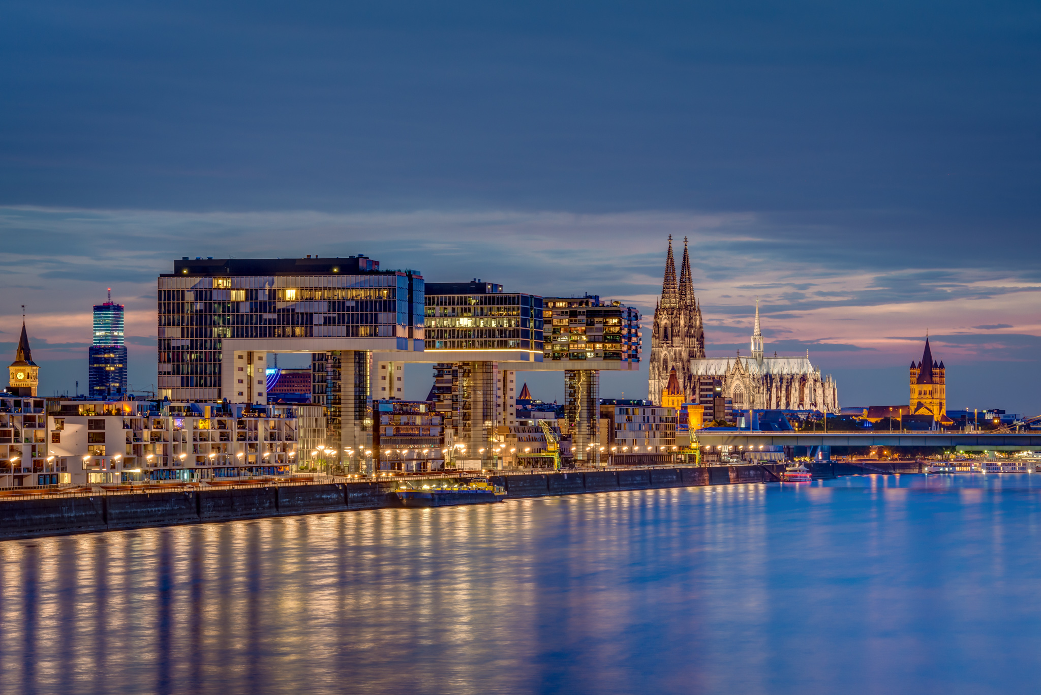 Kölner Panorama von der Südbrücke aus