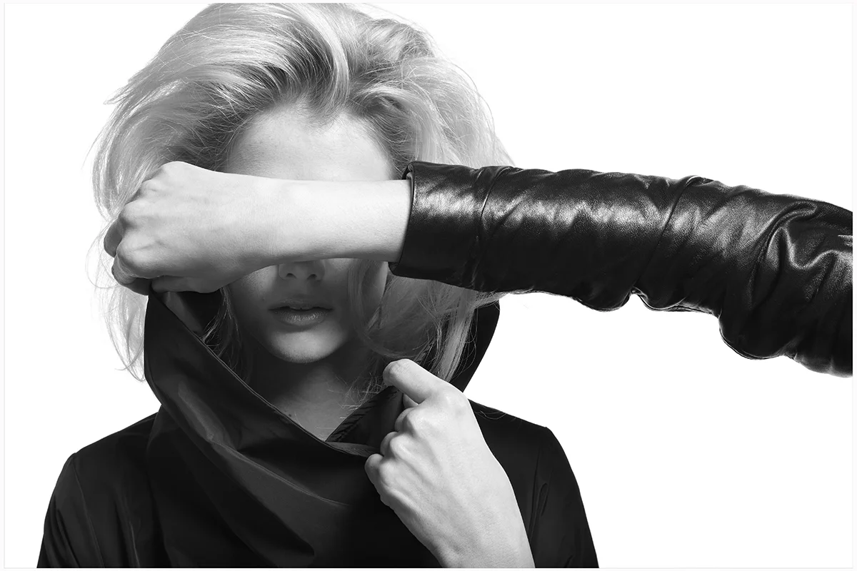 hand head spread.jpg