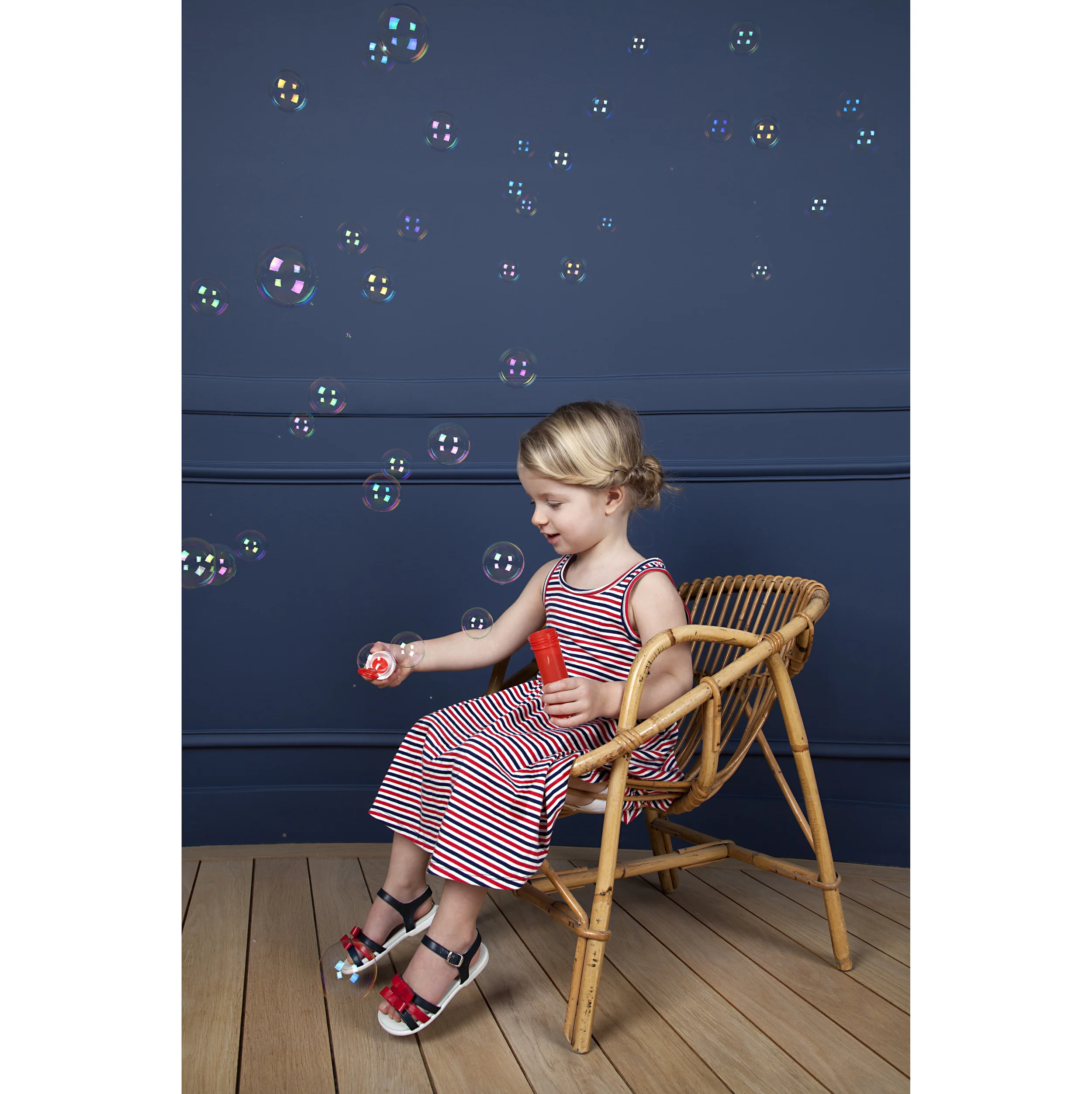 DP Alice avec les bulles.jpg