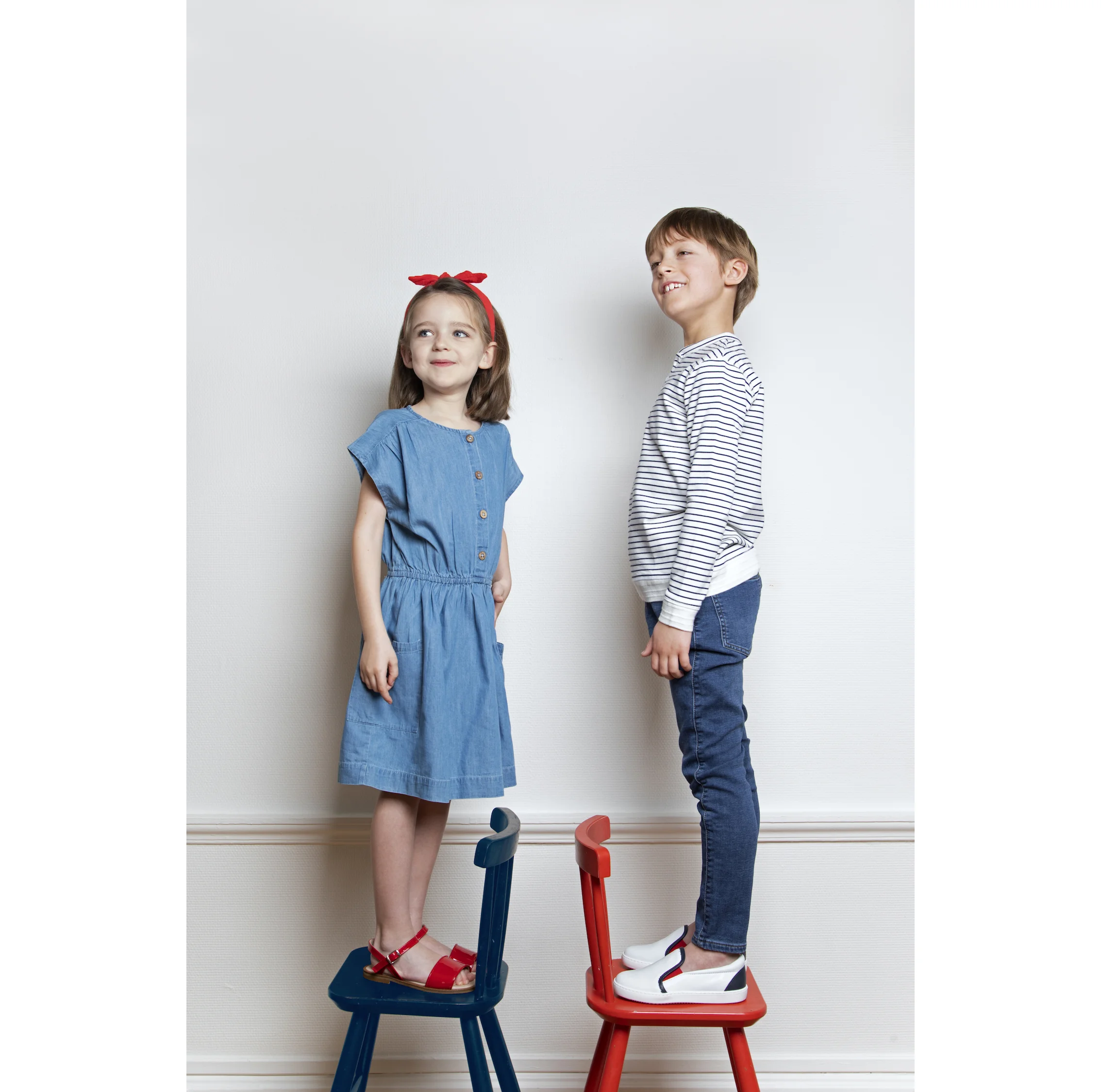 DP Cendry été 2019-1901 chaise bleue copie.jpg