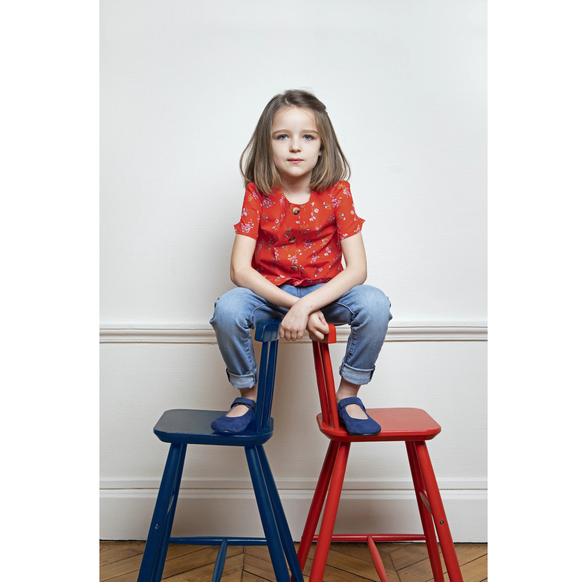 DP Cendry été 2019-1993 chaise bleue copie.jpg