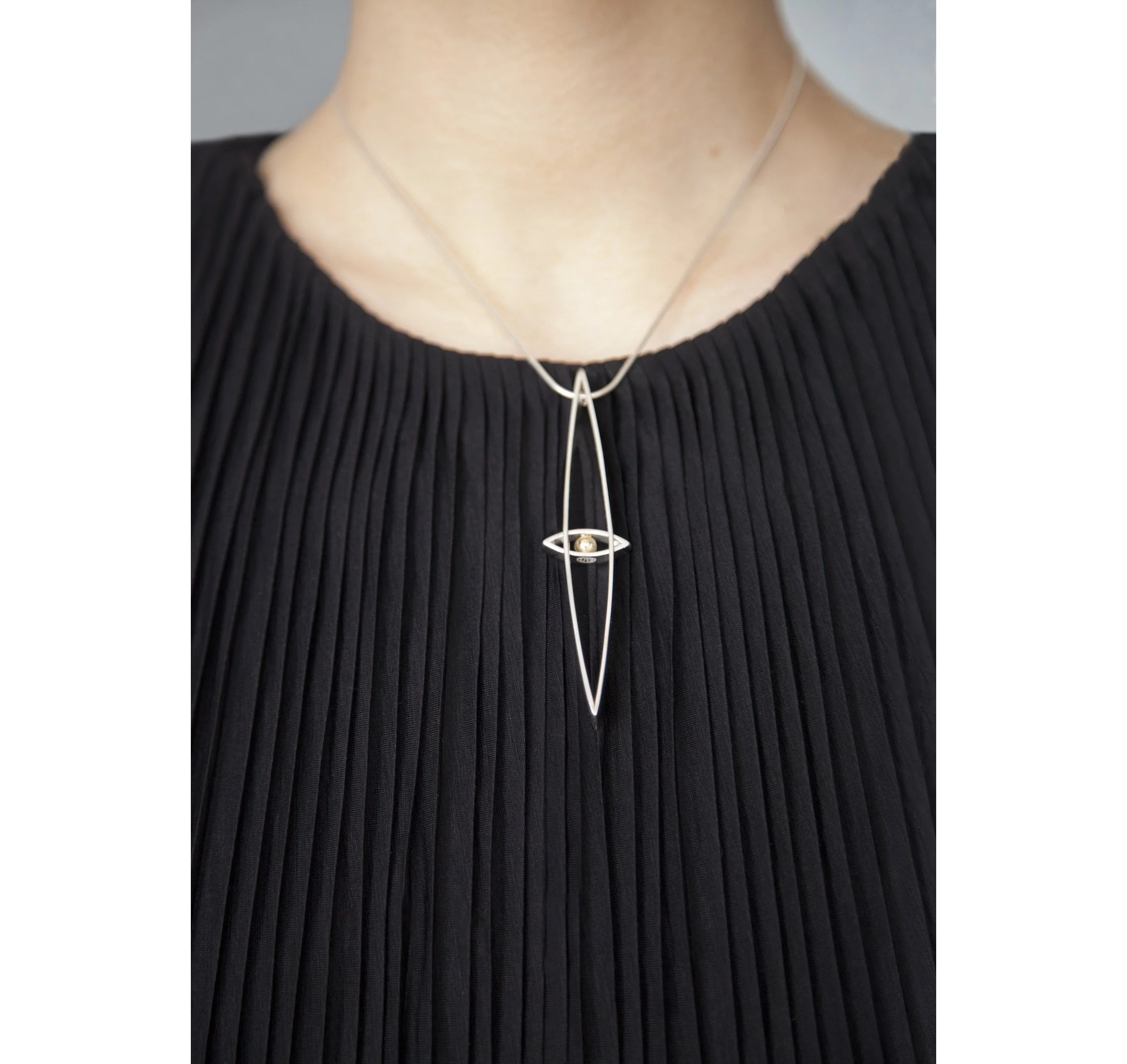 DP Collier argent de face copie 2.jpg