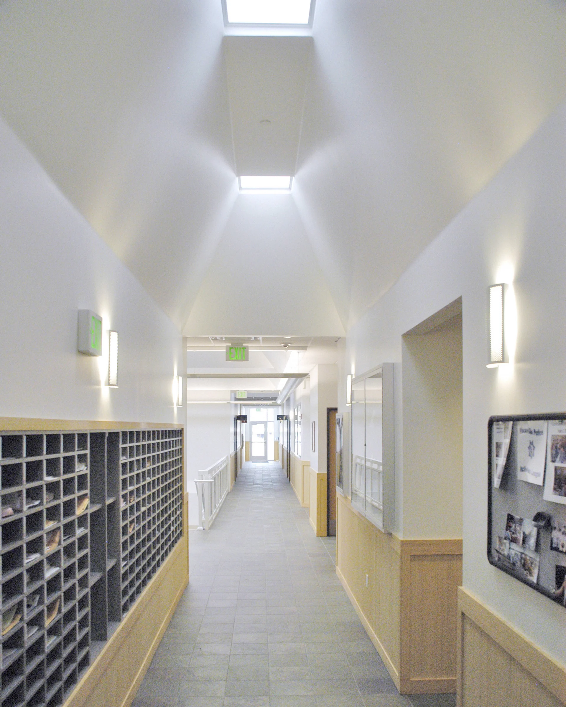 hallway 01.jpg