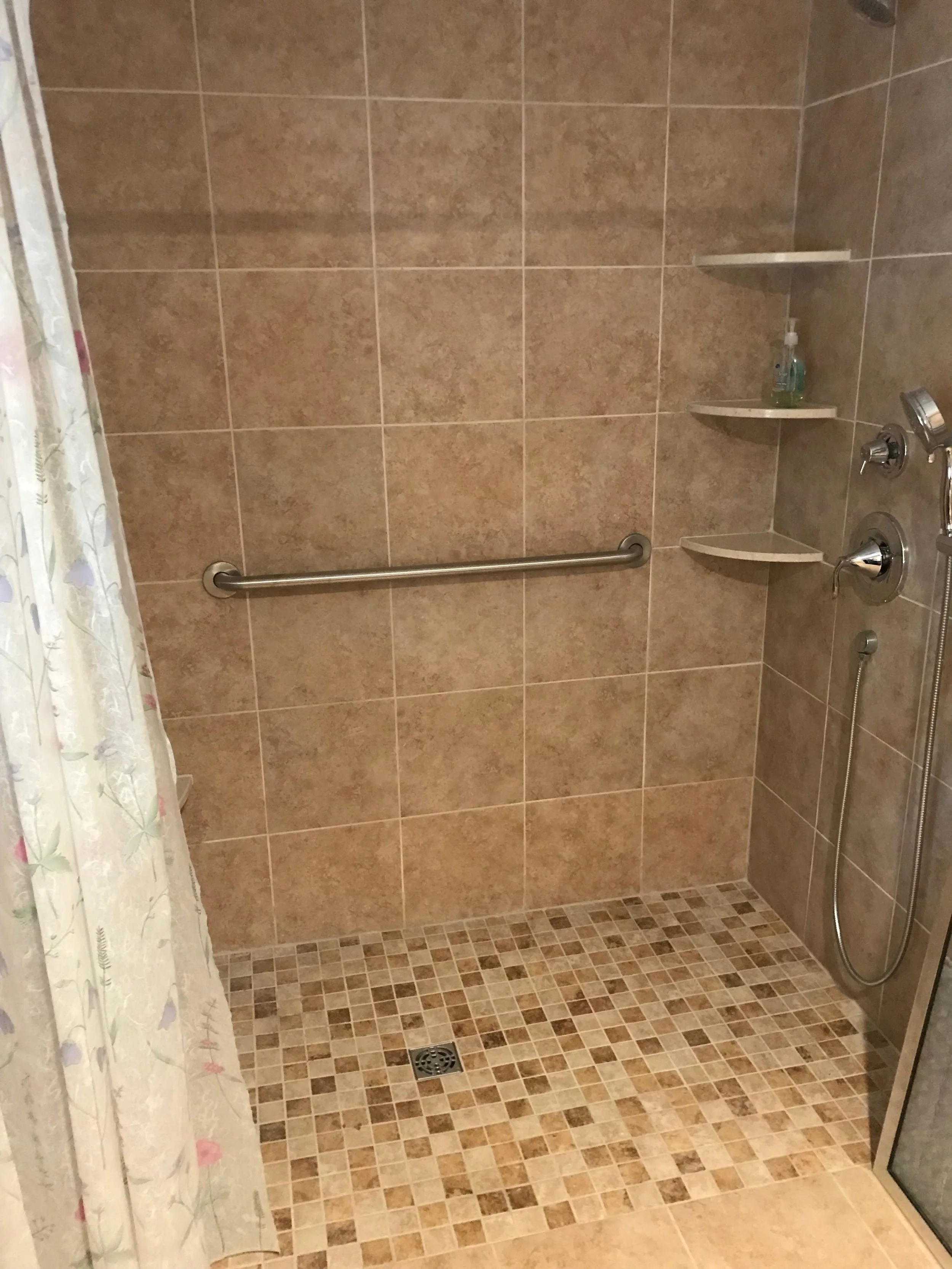 accessible shower.jpeg