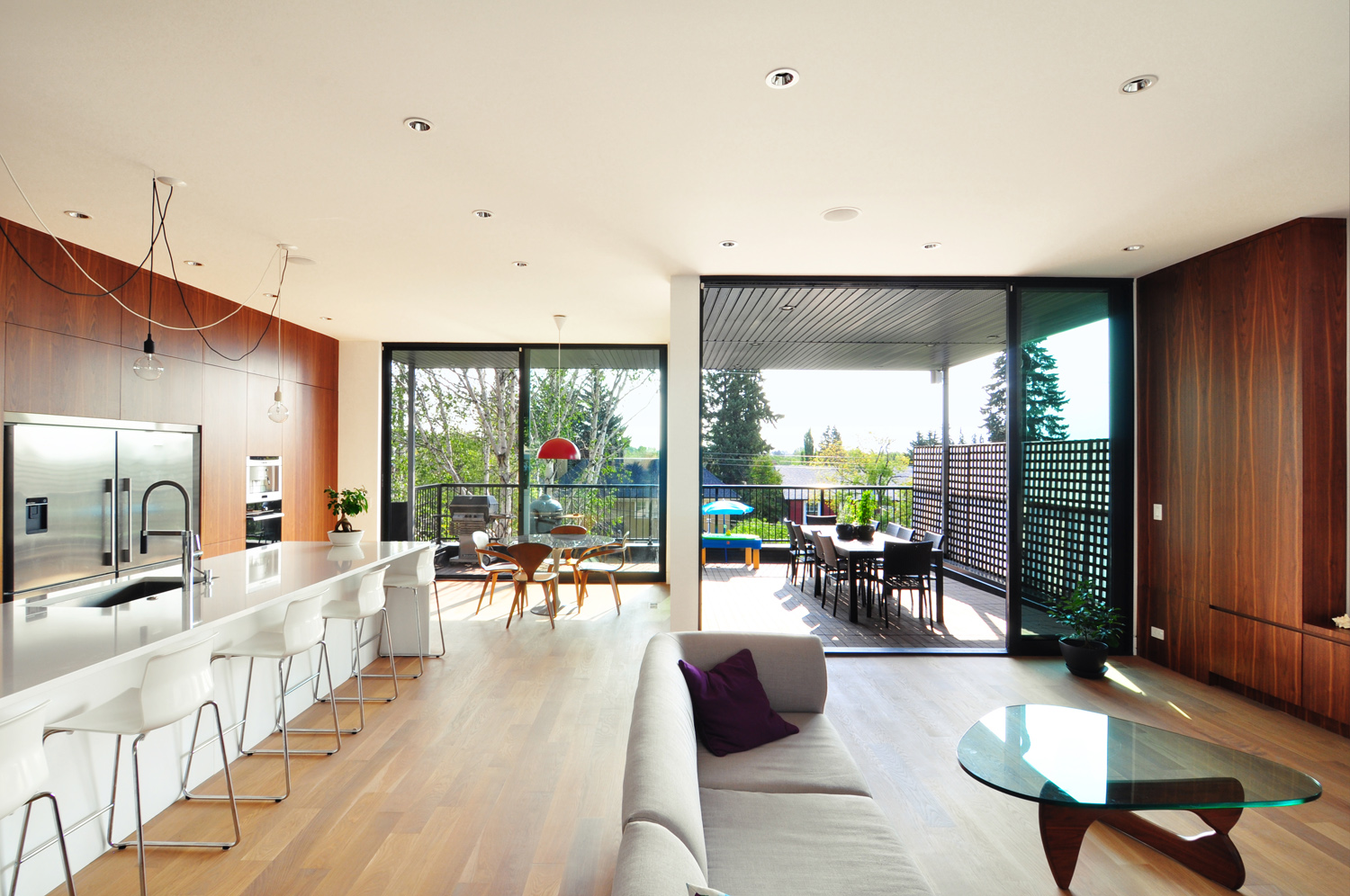 08-family room 3.jpg
