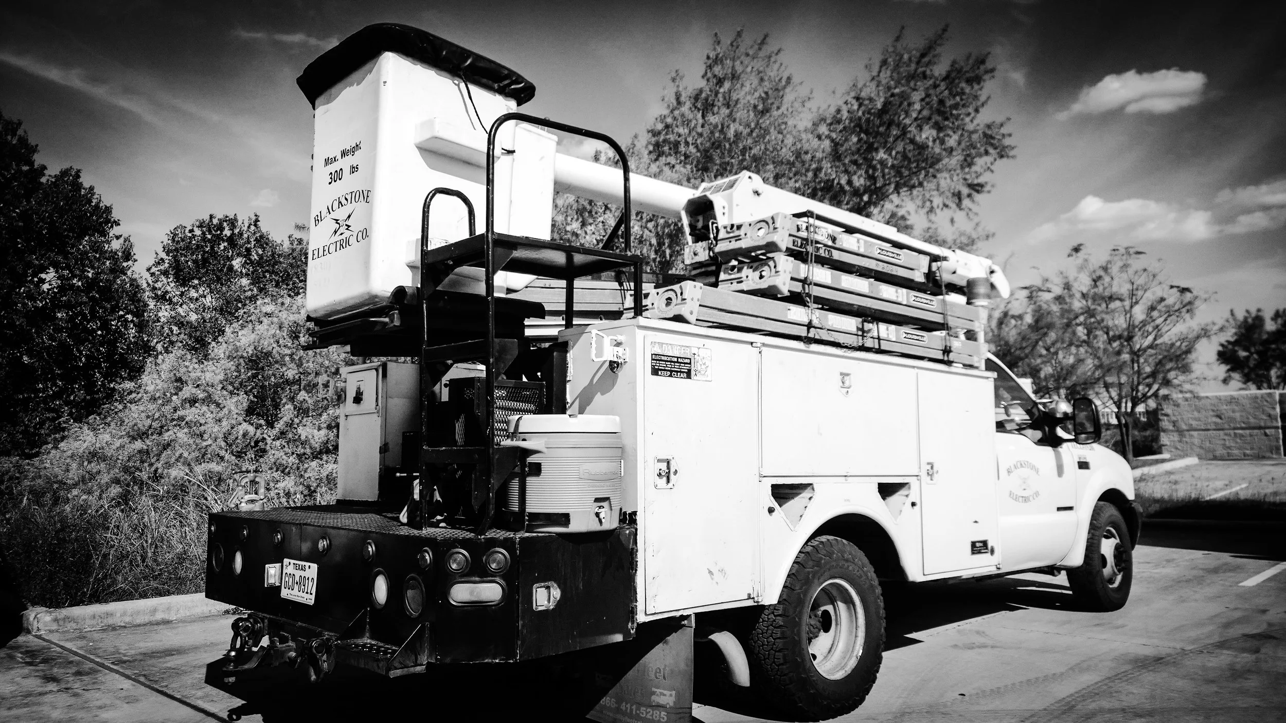 Bucket Truck Service