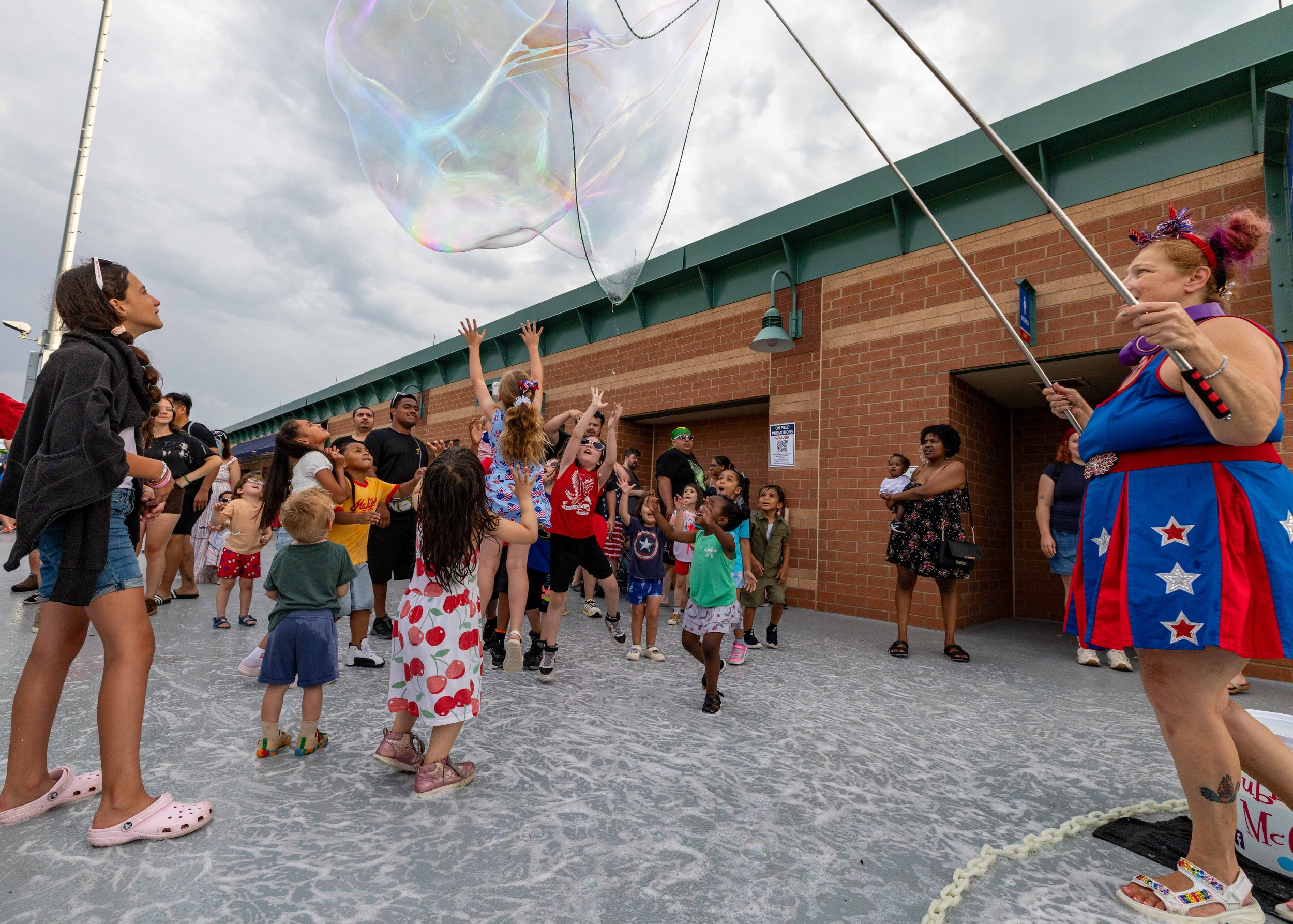 lowelljuly4th-low-res-40_55382104566_o.jpg