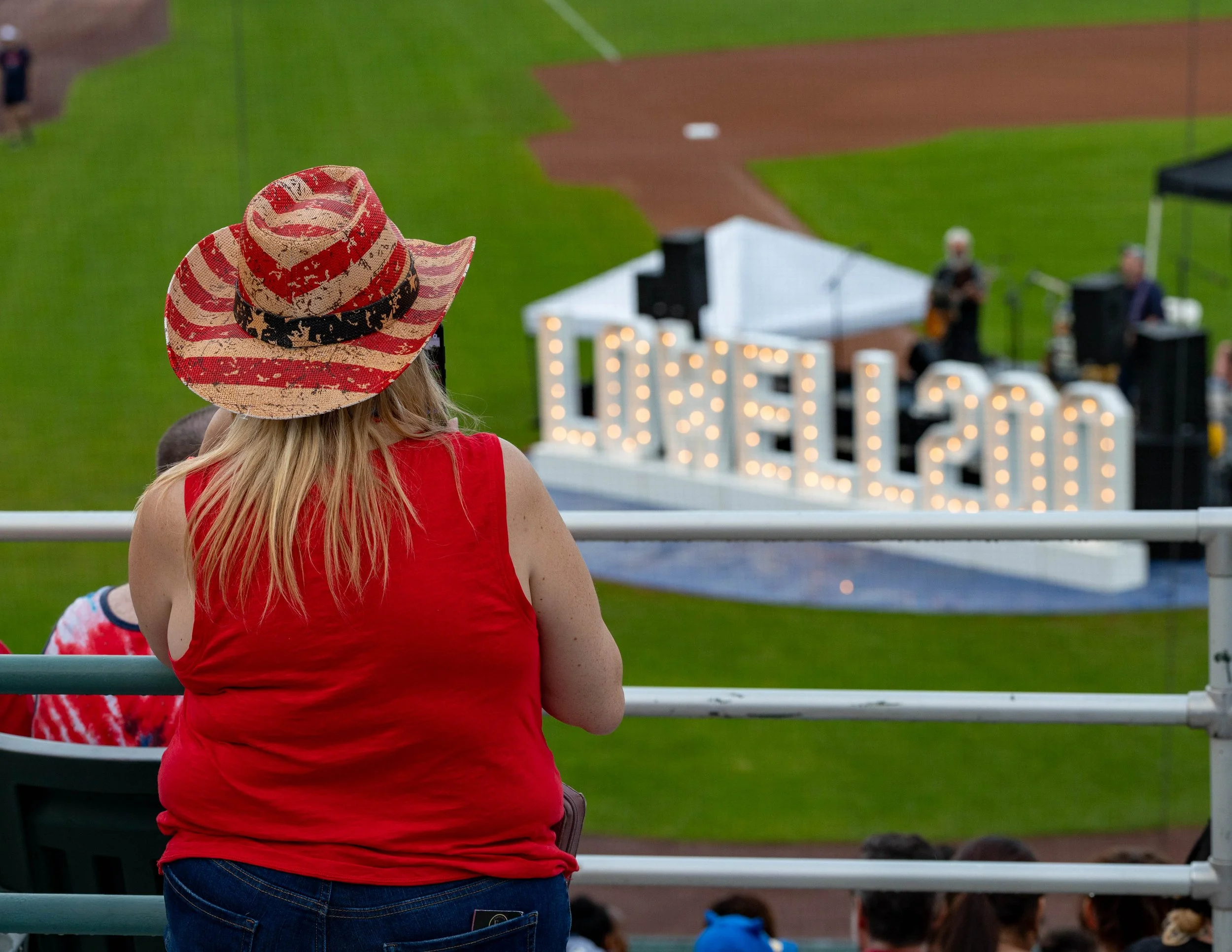 lowelljuly4th-low-res-57_55382104236_o.jpg