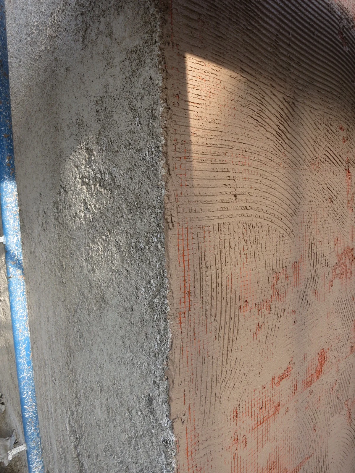 Dettaglio dell'intonaco di calce naturale