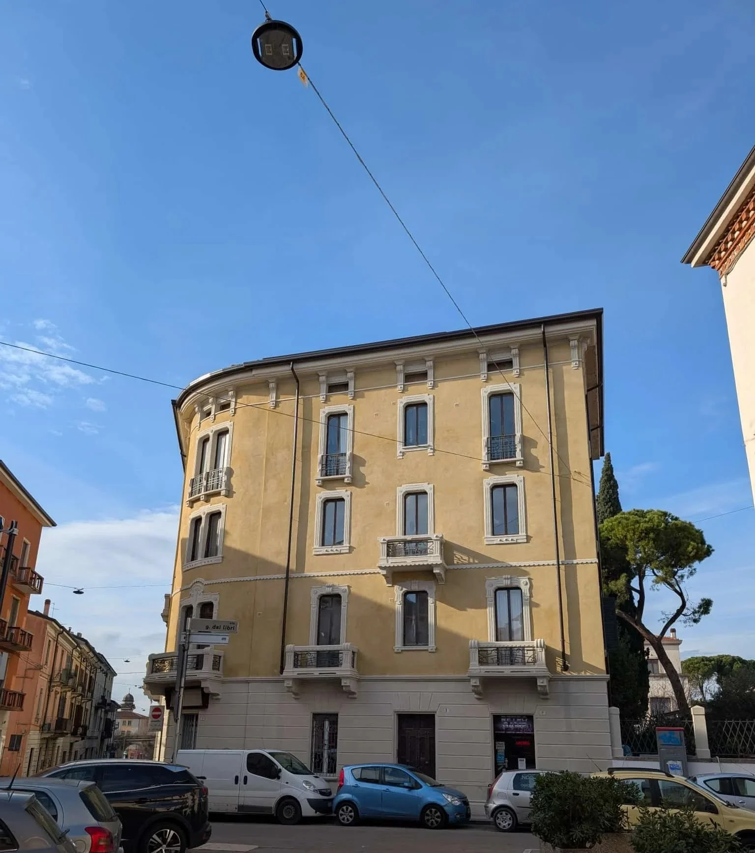 Ristrutturazione di Palazzi Storici a Verona: Guida al Governo di Progetti Complessi e Isolamento Naturale