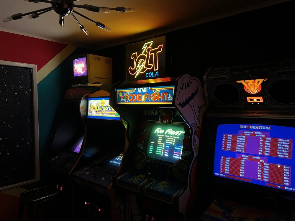 Jolt sign in the Sputnik Arcade Station