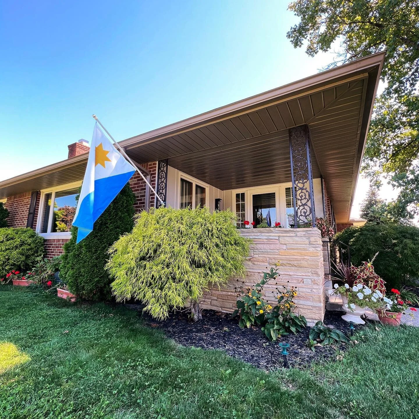 reflag-toledo-jacob-parr-graphic-design