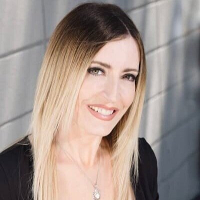 Maria Entreigues.jpg