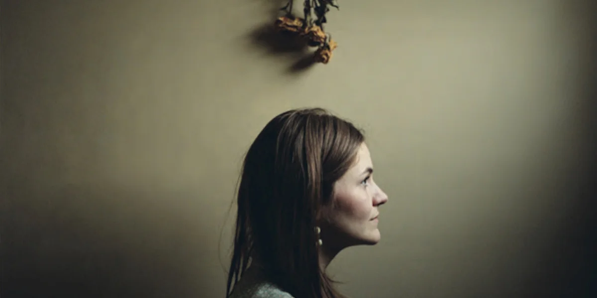 Album Review: Erin Rae and the Meanwhiles’ “Soon Enough”