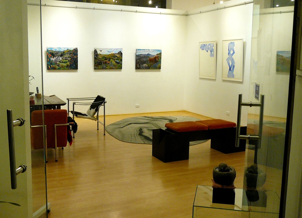 Foto de la muestra en ileana Viteri galería de arte.