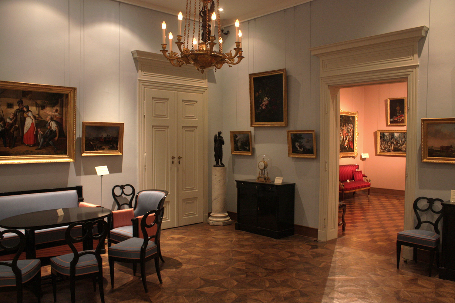 Schottenstift in wien, museum - biedermeierzimmer 