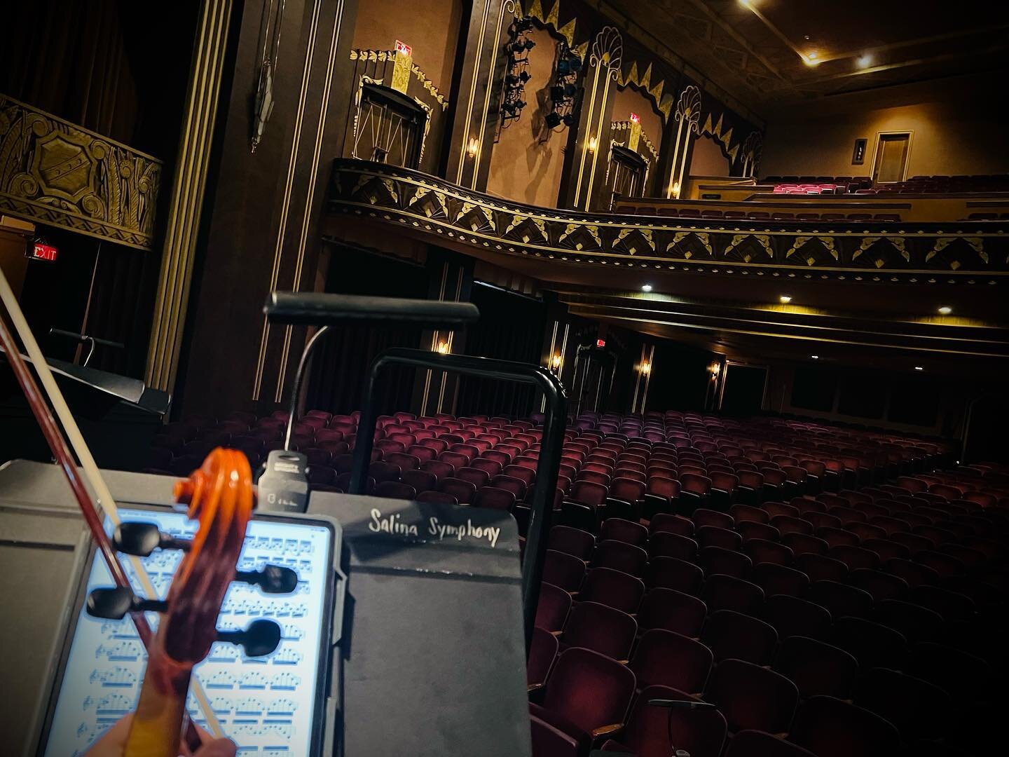 Gotta love a good practice room 😁 #salinasymphony #salina #kansas #stiefeltheatre #violin #orchestra #conductor #bach #chaconne #practice #everyday #music #classical #classicalmusic #symphony #stretch #movefingers #lovemusic #livemusic #newzik #harm