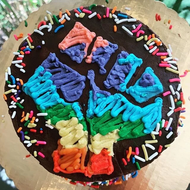 This is Pride Week ! All proceeds from &ldquo;Cake for a Cause&rdquo; orders [link in bio] will be directed to LGBTQ Freedom Fund for the next 7 days. Help us show some love and #eatcake at the same time! This one here will be landing in the #whiskta