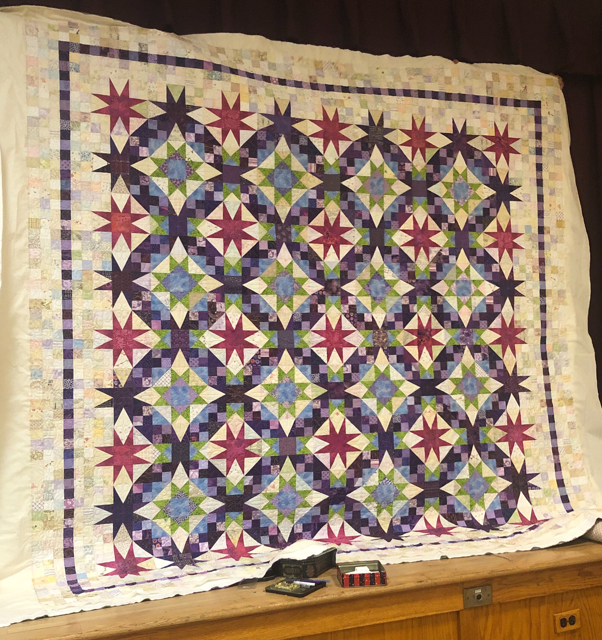 Chris Janove, En Provence, a @quiltville_bonnie mystery quilt. I changed the coloration a bit and added my own edge/border. (Copy)