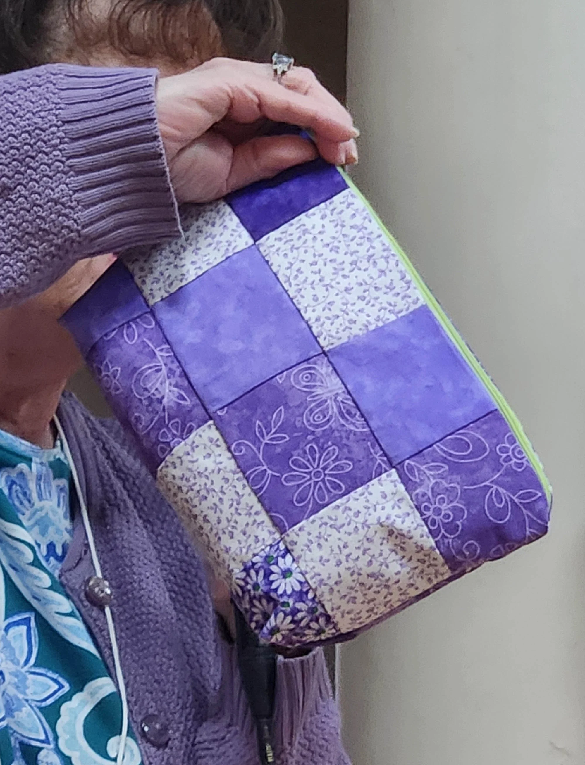 Michele Daly, Bag
