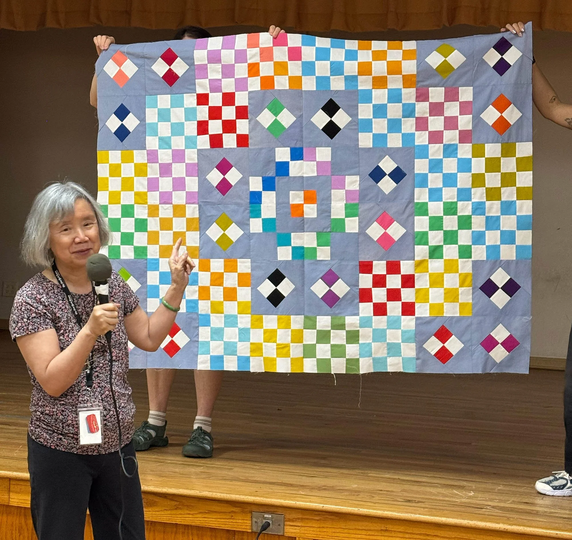 Lily Leong, free-table quilt make!