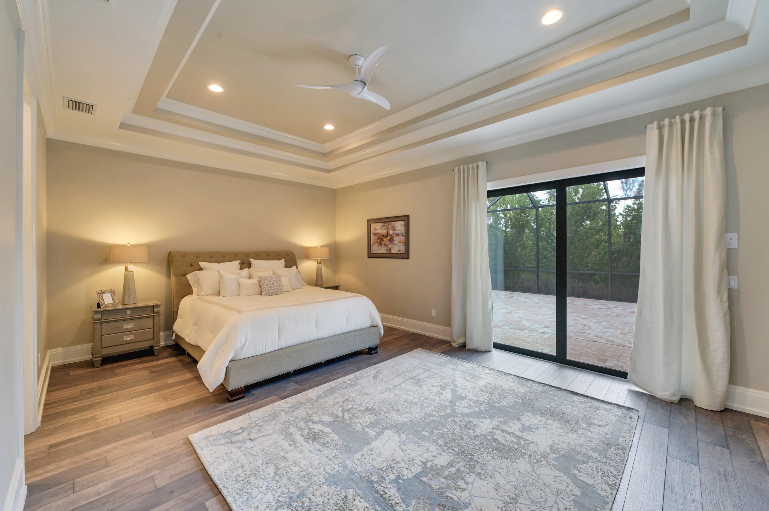 Elegant Luxury Master Bedrooms