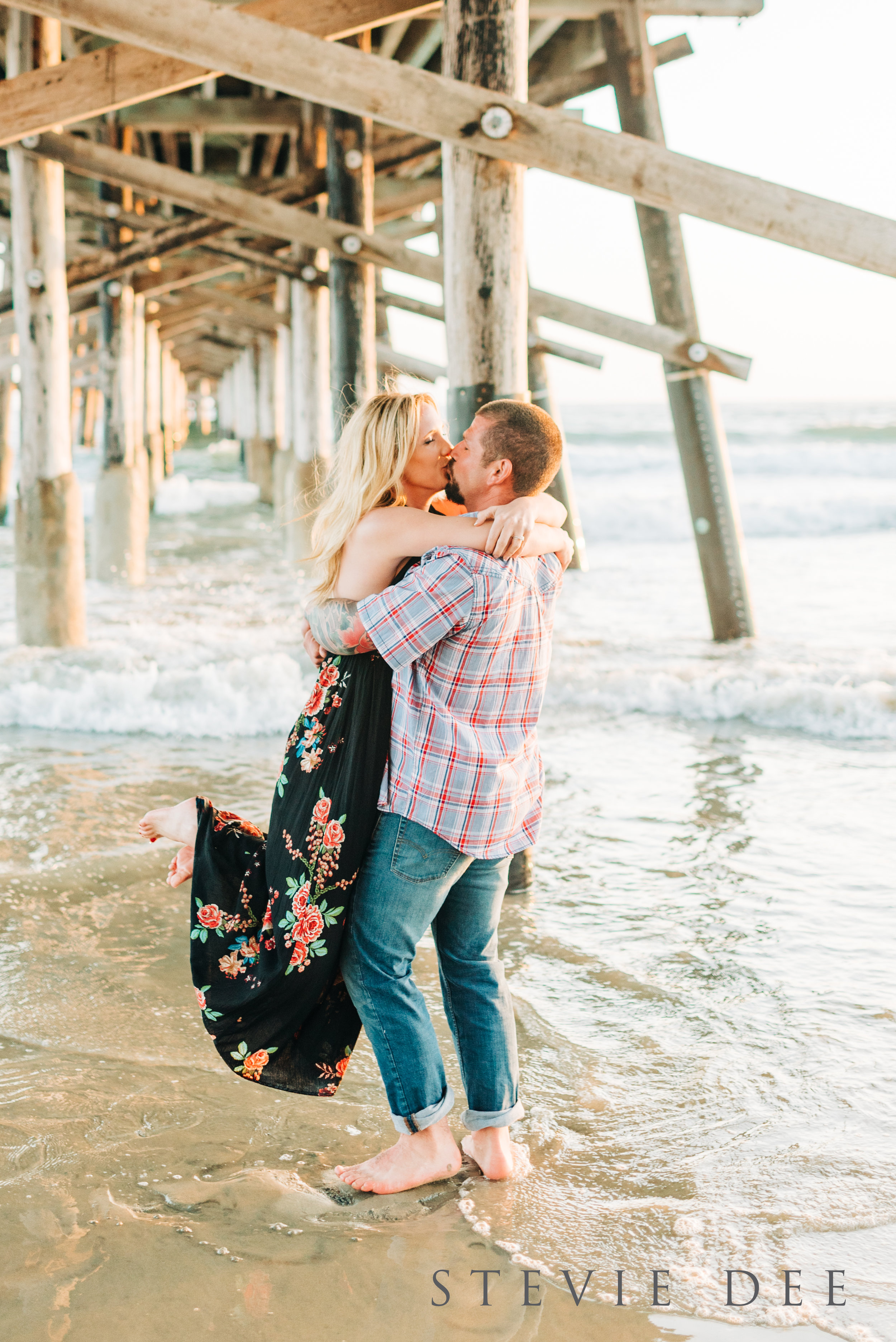 NEWPORT BEACH ENGAGEMENT-6.JPG