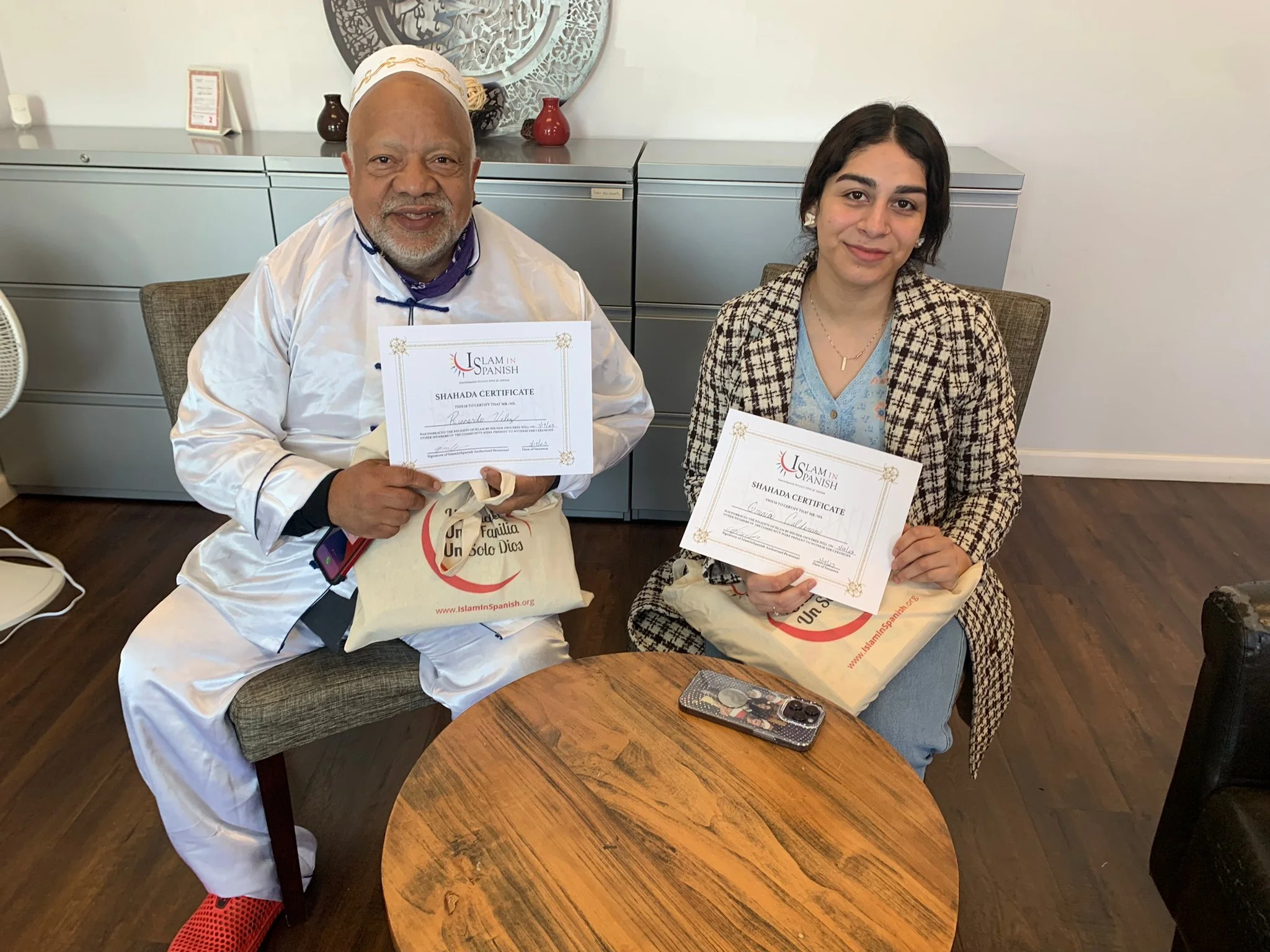 Bienvenidos al Islam hermana Grecia y hermano Ricardo