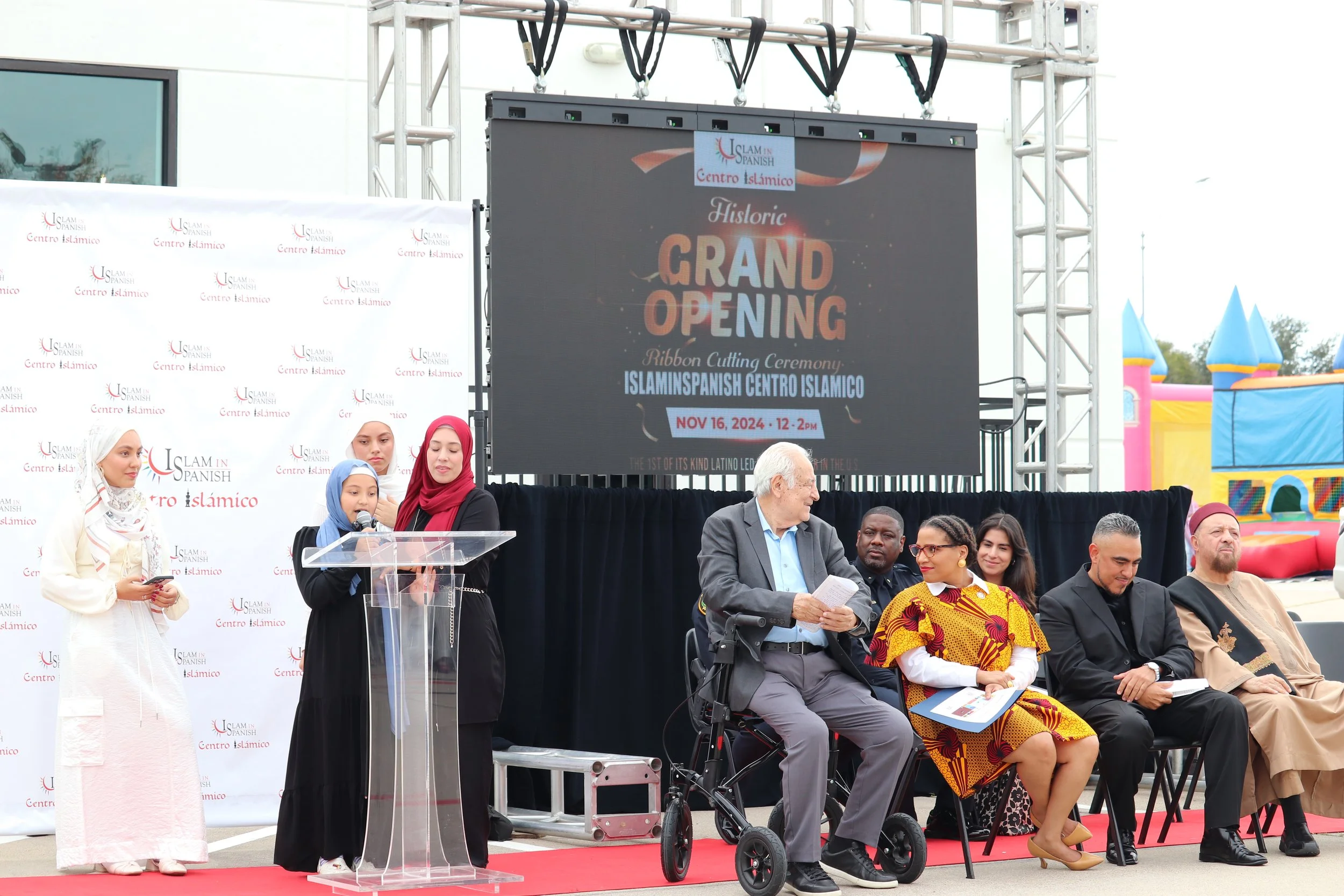 Featured in Houston Chronicle: 'There are no options like this' IslaminSpanish center opens doors in Alief to growing community of Latino Muslims