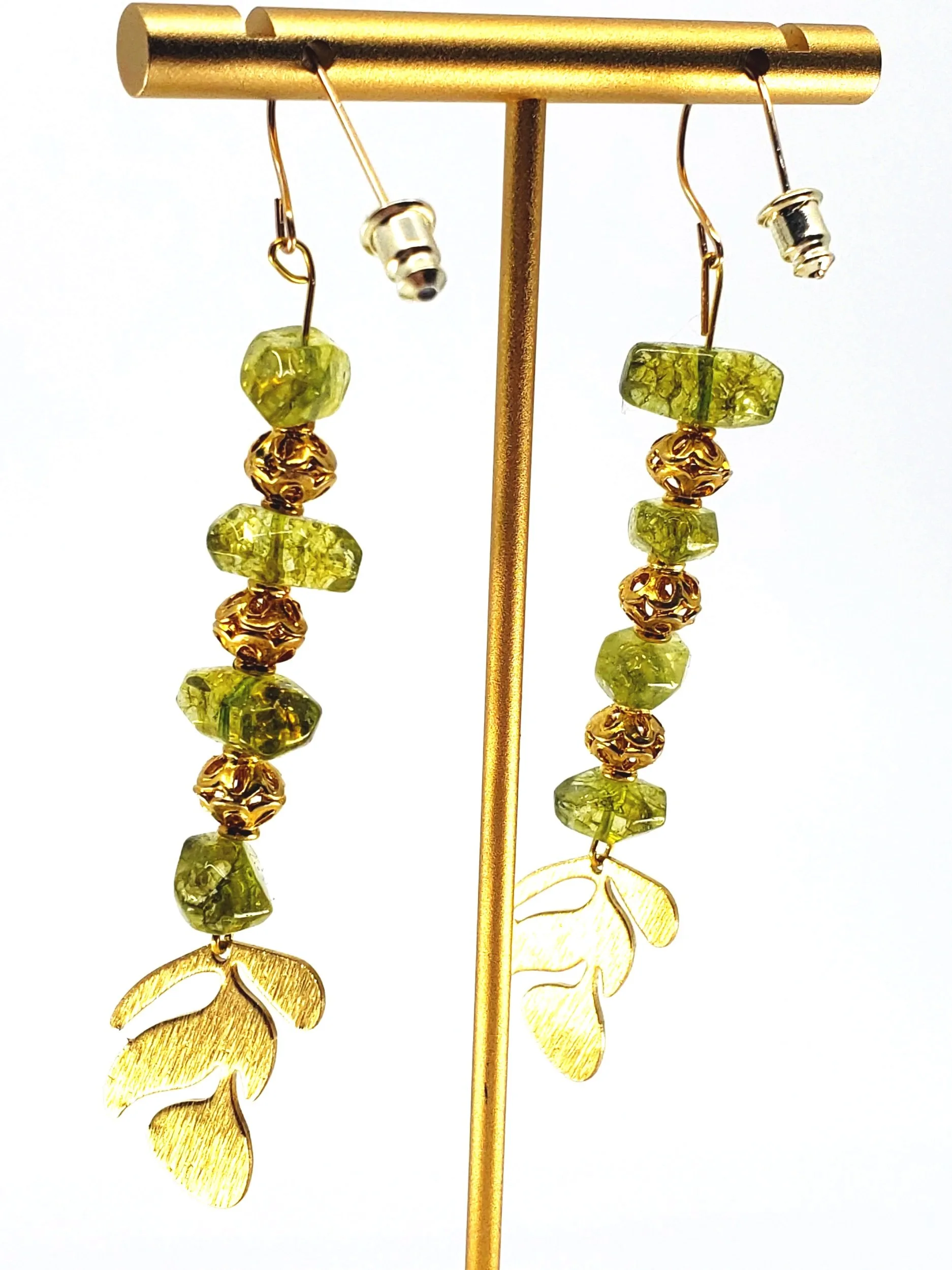 Peridot+hanging+earrings.jpg