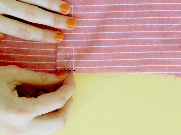 how_to_finish_neckline_bias_binding_11