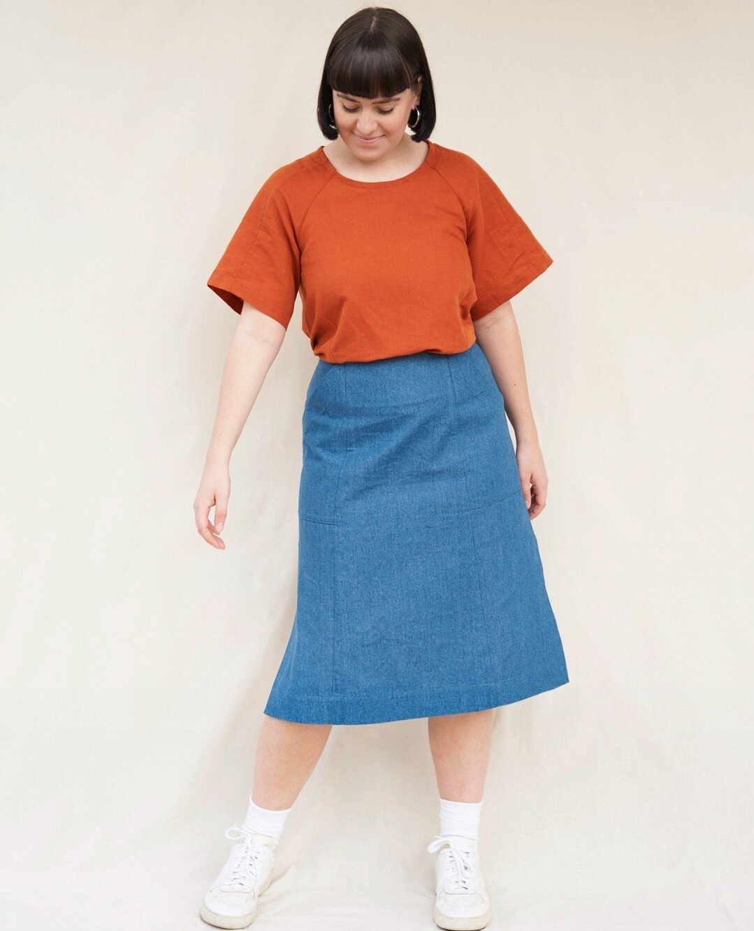 By sewing the Barkly skirt (this month's project for Curated by ITF), you are going to learn some really fun techniques! You've got two pocket options, an invisible zip to install, the choice between a waistband and a waist facing and some fun hem tr