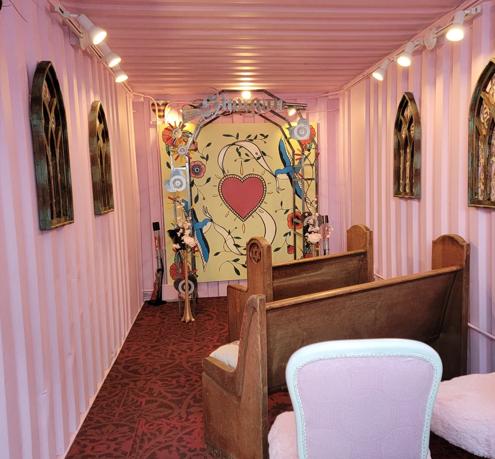 shotgun wedding chapel Georgetown trailer Park Mall.png