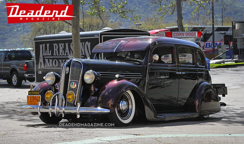 A new bomba cruisin into the show from Sin Nombre Car Club.