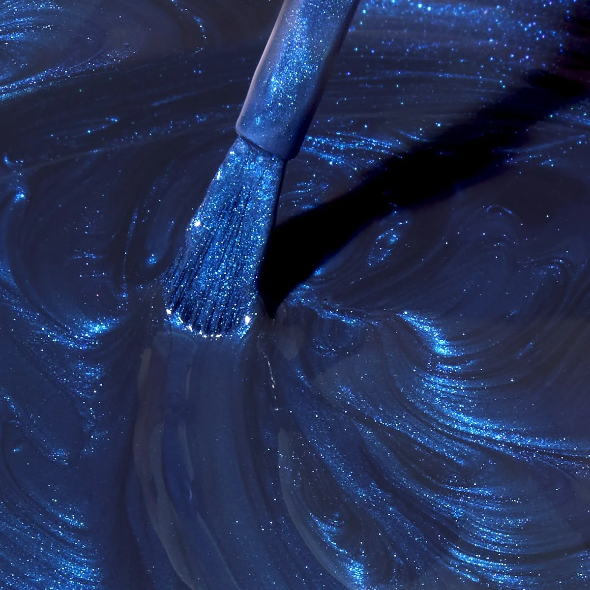 [2212]DD-Muse-03-FashionWeek_04_brush_1x1.jpg