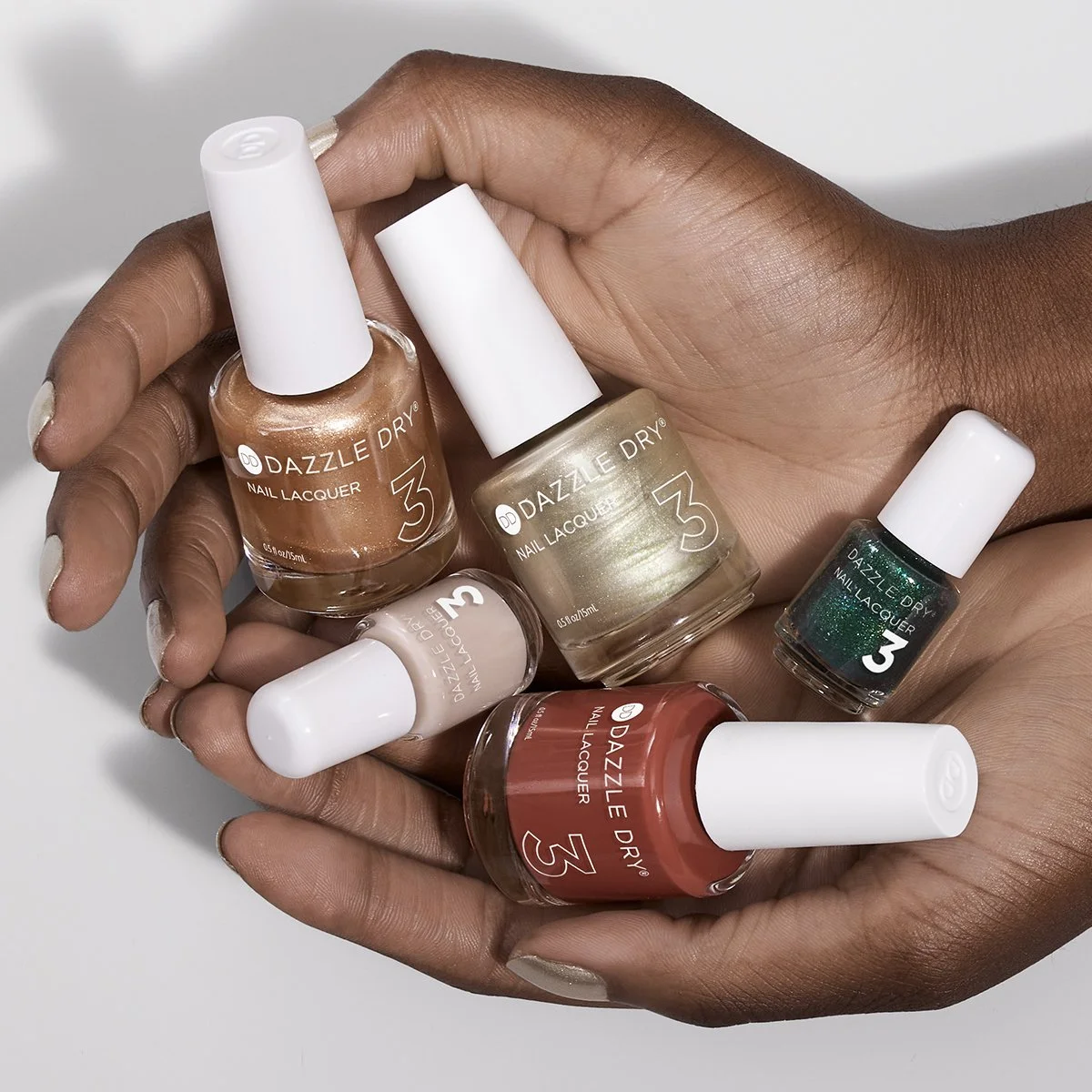 [2221]DD-WAP-06_Group_04_handheld_Group_dark_1631_1x1 copy.jpg