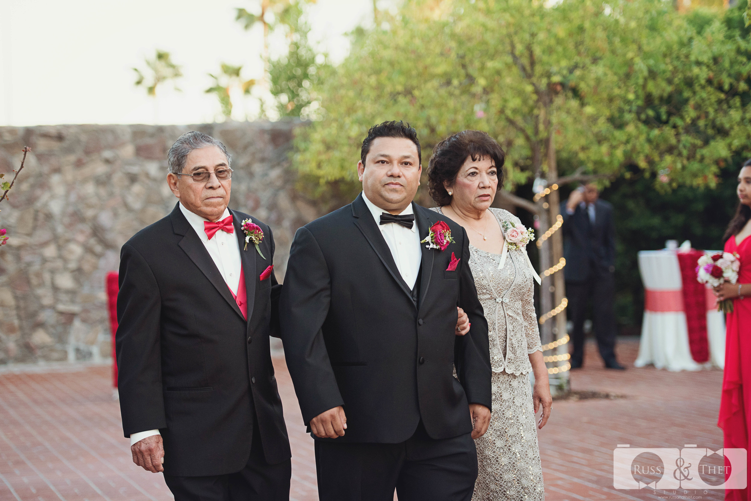 cast-away-los-angeles-wedding-ceremony-4.JPG