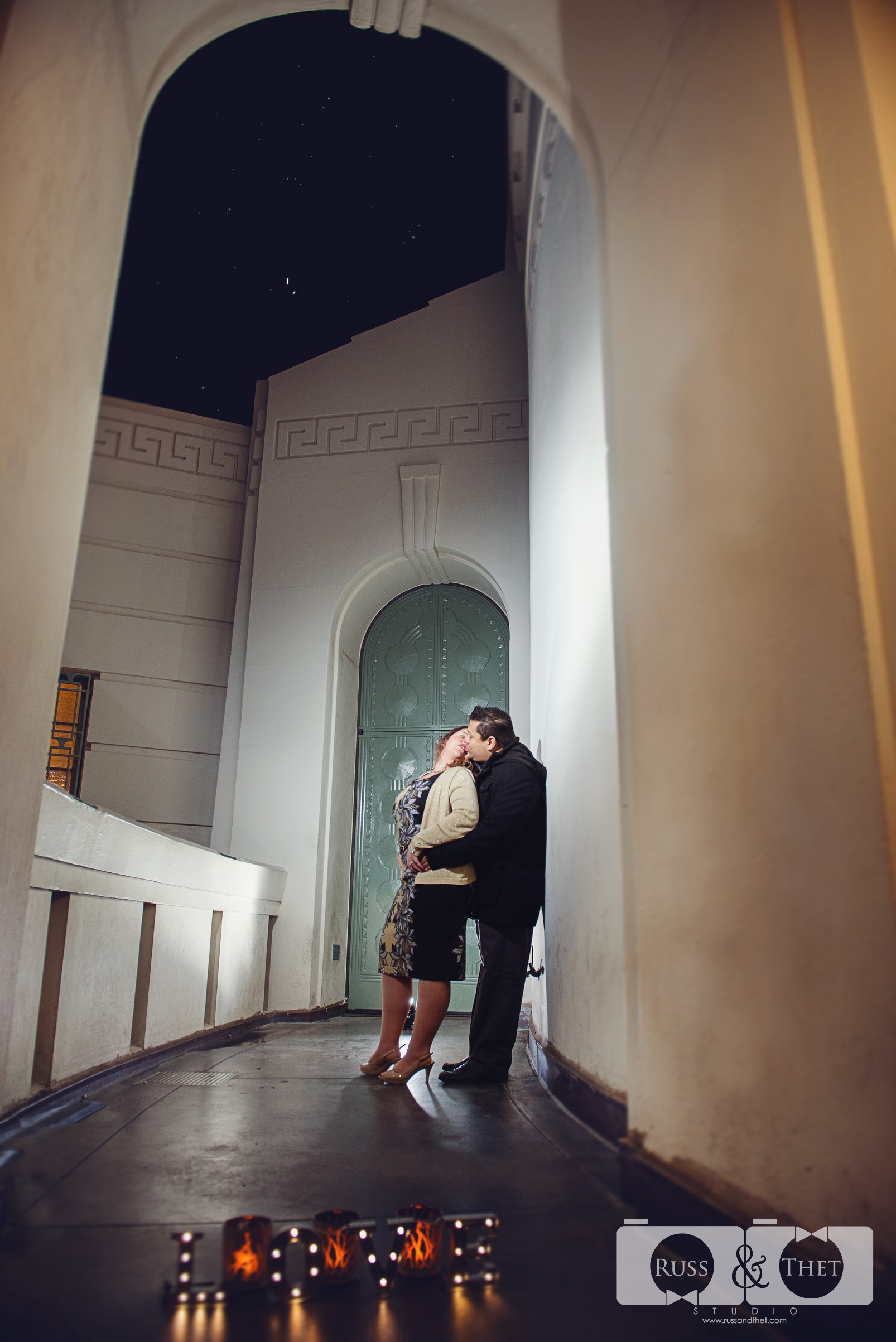 Hector&Vanessa-Griffith-Conservatory-Engagement-Photographer (6).jpg