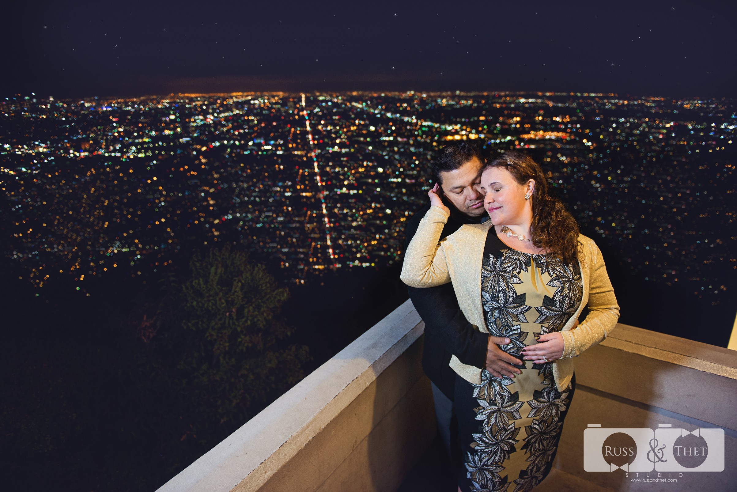 Hector&Vanessa-Griffith-Conservatory-Engagement-Photographer (7).jpg