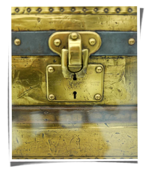 Louis Vuitton vintage trunk lock.jpg