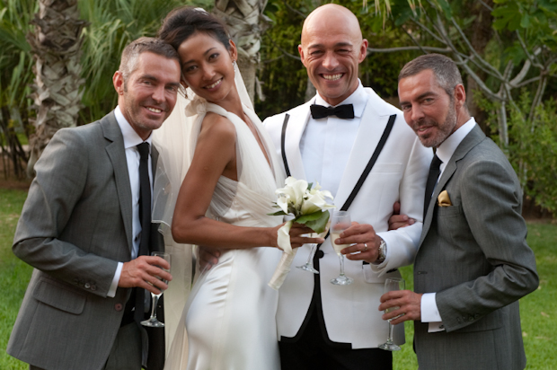 Pic credit: http://www.omgimgettingmarried.com/