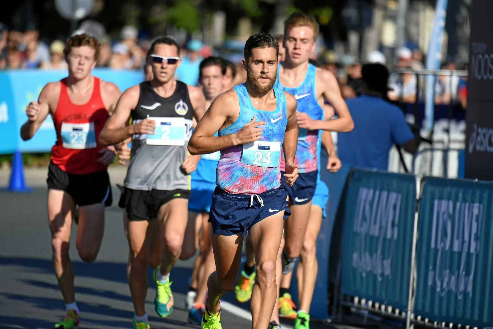 Off the track with Australian 1500m star Jordan Williamsz