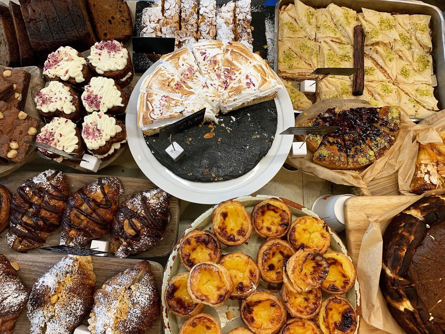 When the counter is full of delicious treats and looks so rich and welcoming.  Just love it! 

Make sure you come to try our handmade treats and gorgeous food.  We have something for everyone and are so happy to see people sitting in again with the c