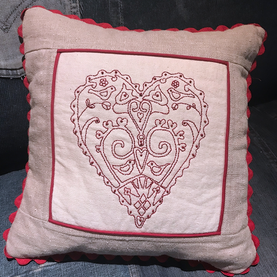 RedworkHeartCushionSmall.jpg
