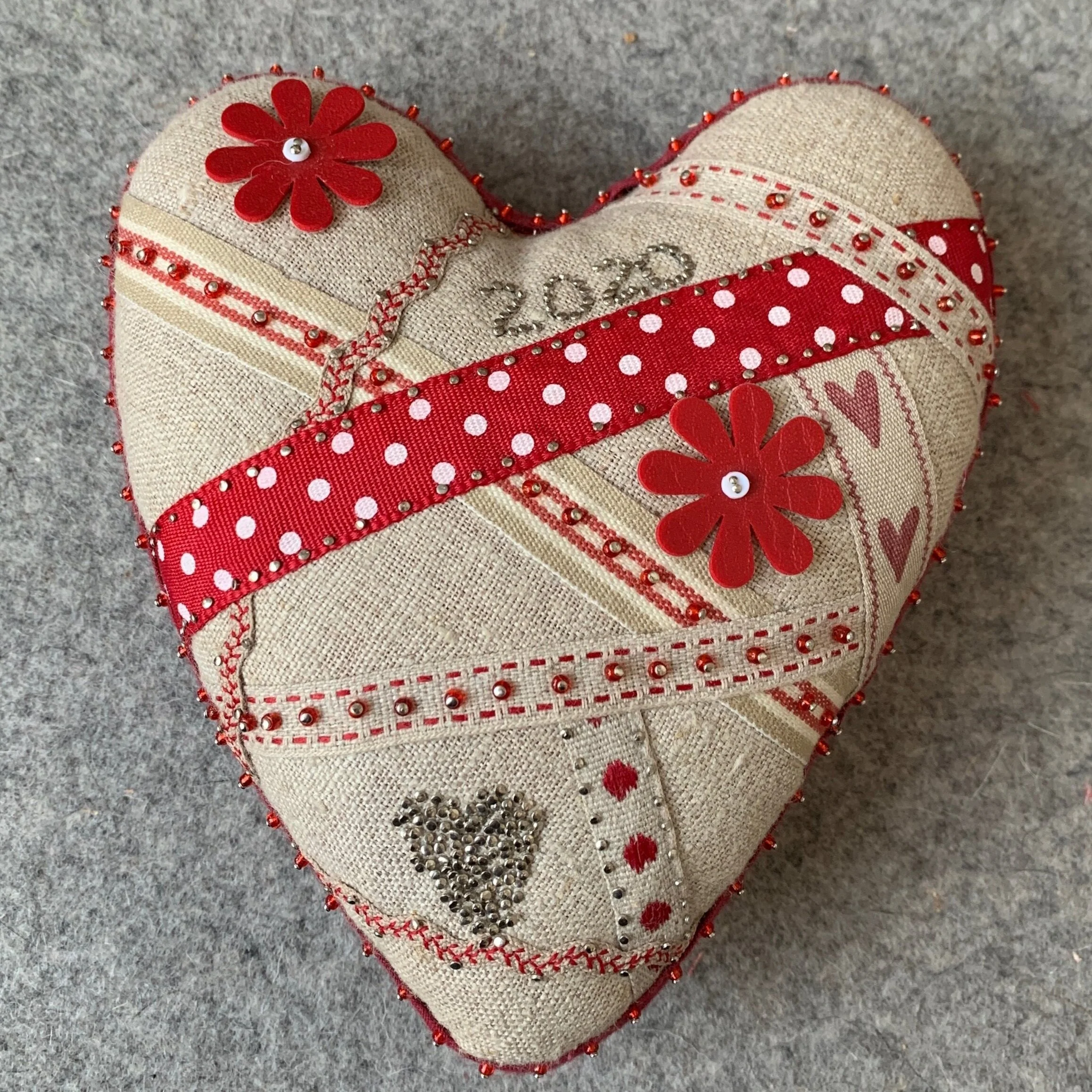 Sweetheat+Pin+Cushion.jpg